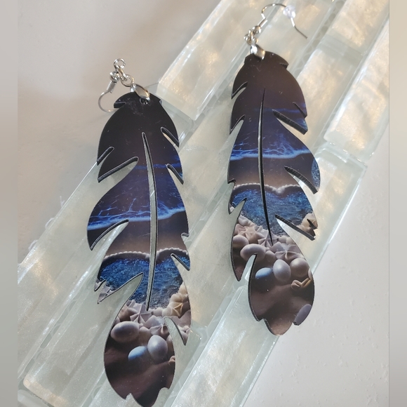 Ocean Starfish Feather Earrings - Picture 3 of 8